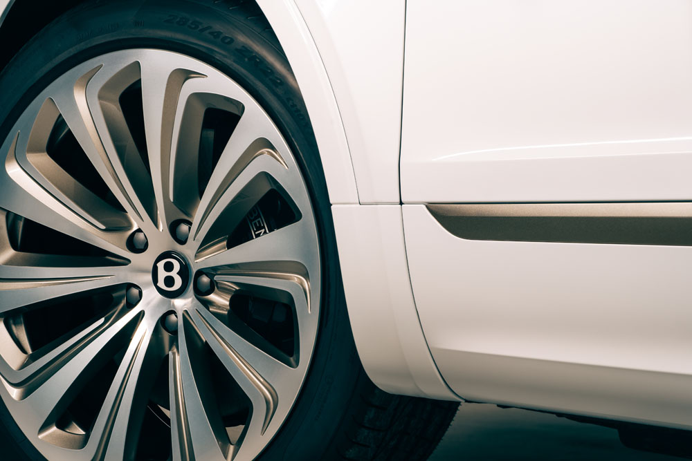 Bentayga Odyssean 2 Motor16 7 Motor16