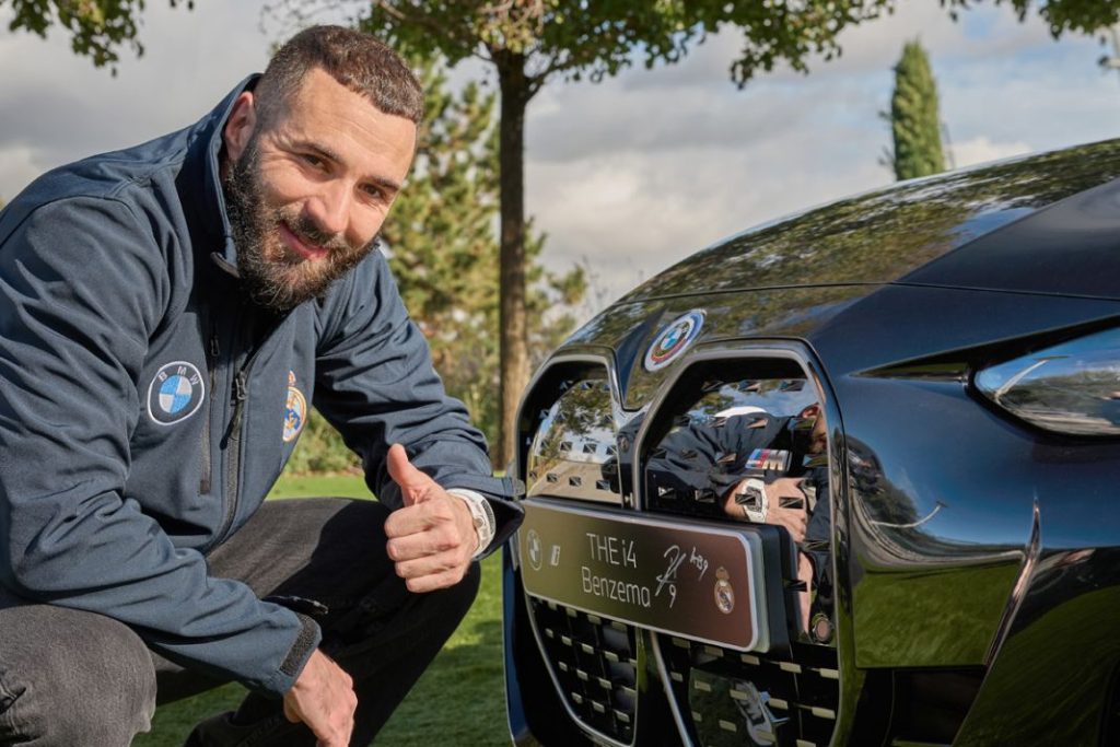Los nuevos coches del Real Madrid: todos BMW 100% eléctricos 6 Motor16 Benzema2BMW Real Madrid Motor16
