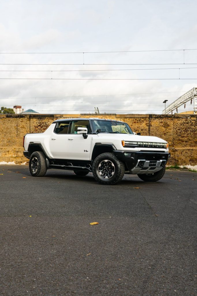 El primer Hummer eléctrico de 1.000 caballos llega a Europa 5 Motor16 CliveSuttonHummerEVPickup 003 copia Motor16
