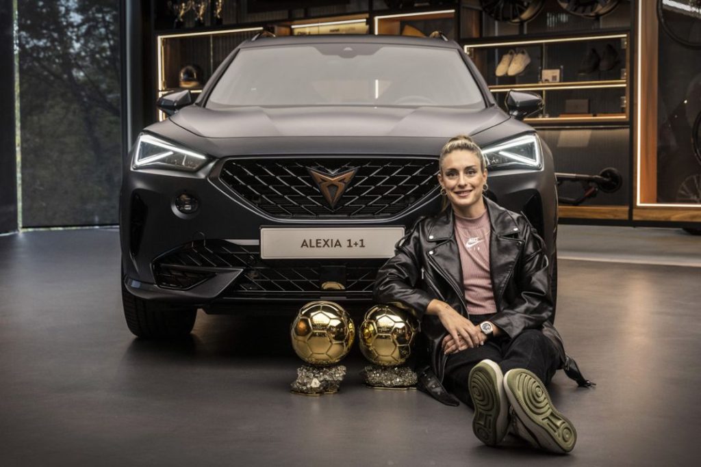 ¿A qué marca es fiel Alexia Putellas, la mejor jugadora del mundo? 2 Motor16 Cupra Alexia Putellas1 1 Motor16