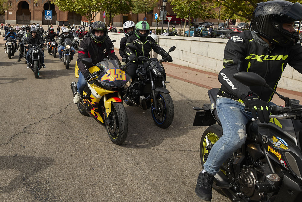 La venta de motos saca los colores a la de los coches 1 Motor16 Las ventas de motos siguen creciendo en España.