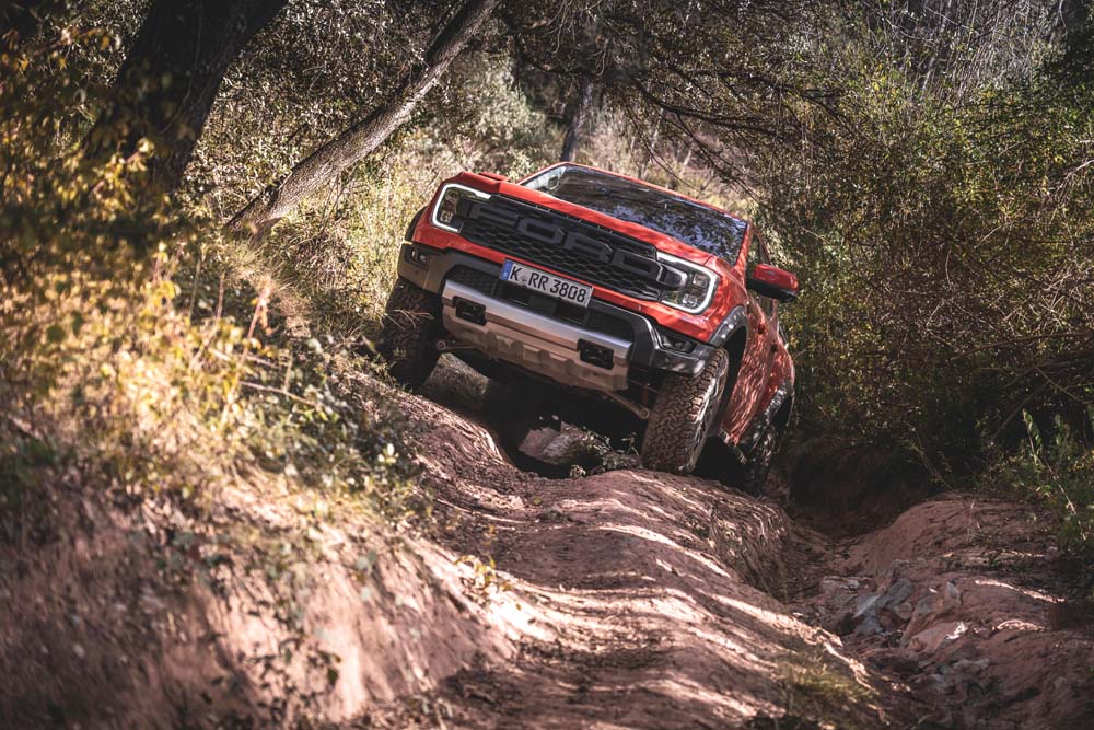 Probamos el nuevo Ford Ranger Raptor. Hasta el fin del mundo 14 Motor16 Ford Ranger Raptor 10 1 Motor16