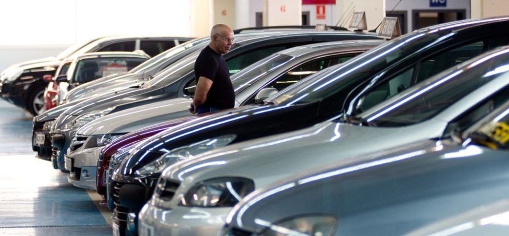 La mejor forma de conducir un coche que no podrías pagar 26 Motor16 coche nuevo