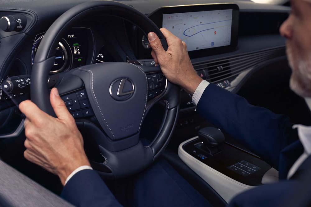 El Lexus LS, ahora todavía más listo 19 Motor16 Lexus LS 2023 17 Motor16