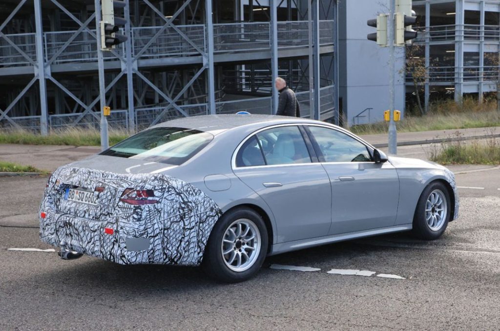 El Mercedes Clase E ya lo enseña casi todo 13 Motor16 MERCEDES CLASE E 11 copia Motor16
