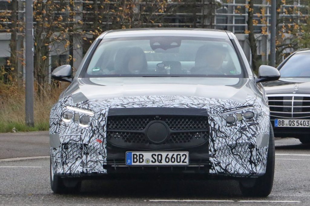 El Mercedes Clase E ya lo enseña casi todo 20 Motor16 MERCEDES CLASE E 18 copia Motor16
