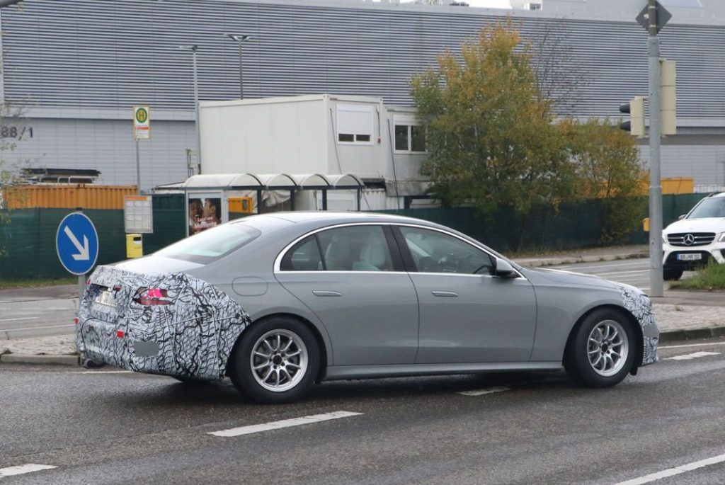 El Mercedes Clase E ya lo enseña casi todo 27 Motor16 MERCEDES CLASE E 25 copia Motor16