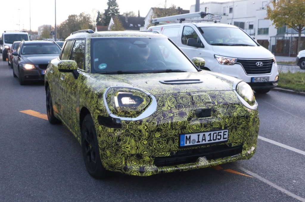 ¡El MINI Aceman eléctrico está casi a punto! 7 Motor16 MINI Aceman 4 Motor16