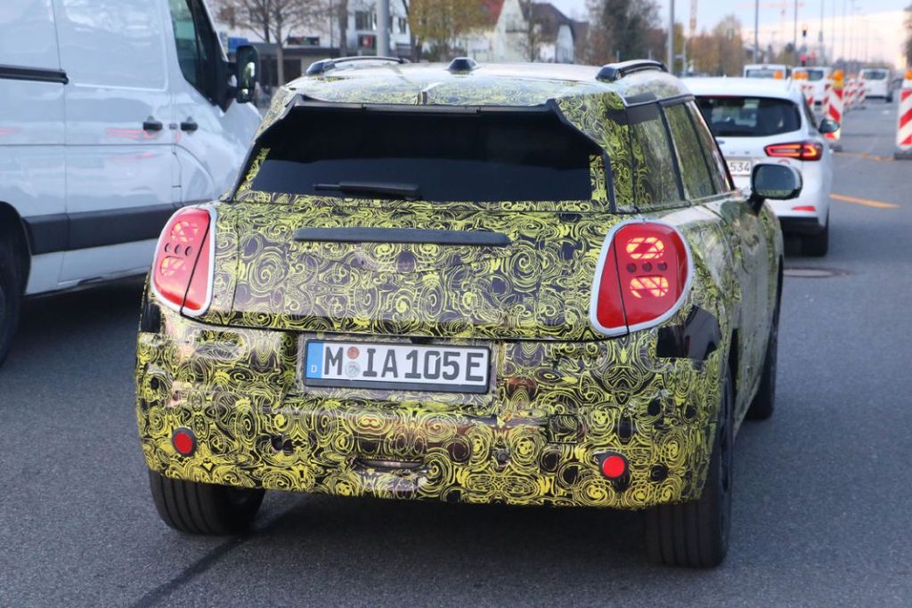 ¡El MINI Aceman eléctrico está casi a punto! 11 Motor16 MINI Aceman 8 Motor16
