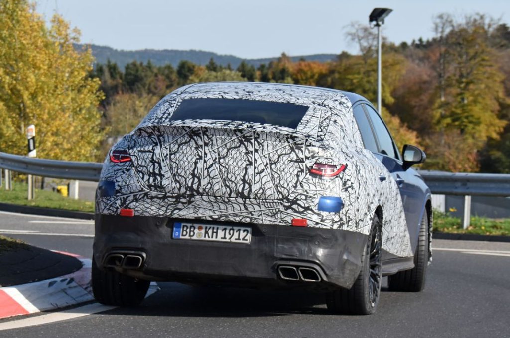 El Mercedes GLC Coupé más radical ya está en la carretera 13 Motor16 Mercedes AMG GLC63 Coupe 11 Motor16