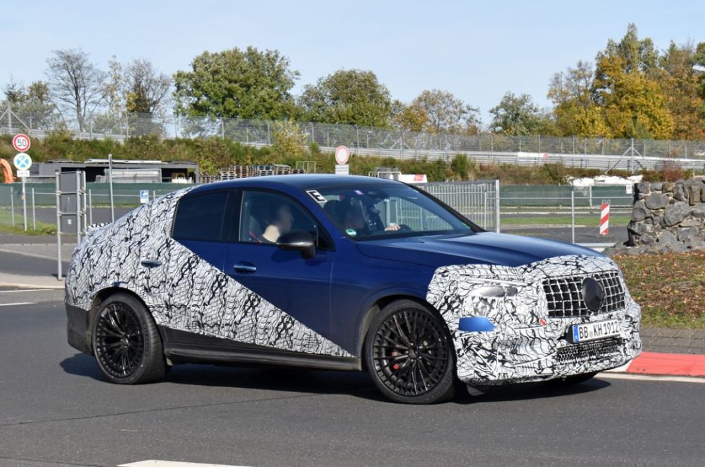 El Mercedes GLC Coupé más radical ya está en la carretera 7 Motor16 Mercedes AMG GLC63 Coupe 5 Motor16