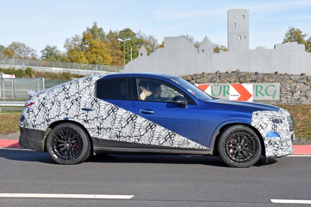 El Mercedes GLC Coupé más radical ya está en la carretera 9 Motor16 Mercedes AMG GLC63 Coupe 7 Motor16