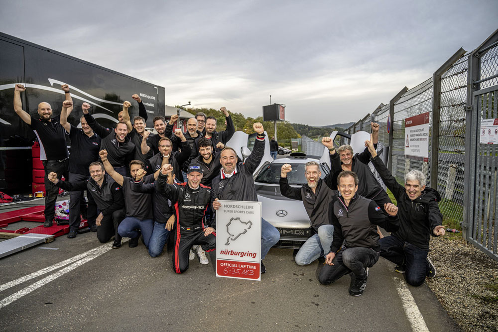 El Mercedes-AMG One consigue su récord en Nürburgring gracias a estos 'zapatos' 12 Motor16 Mercedes AMG One at the Nurburgring 11 Motor16