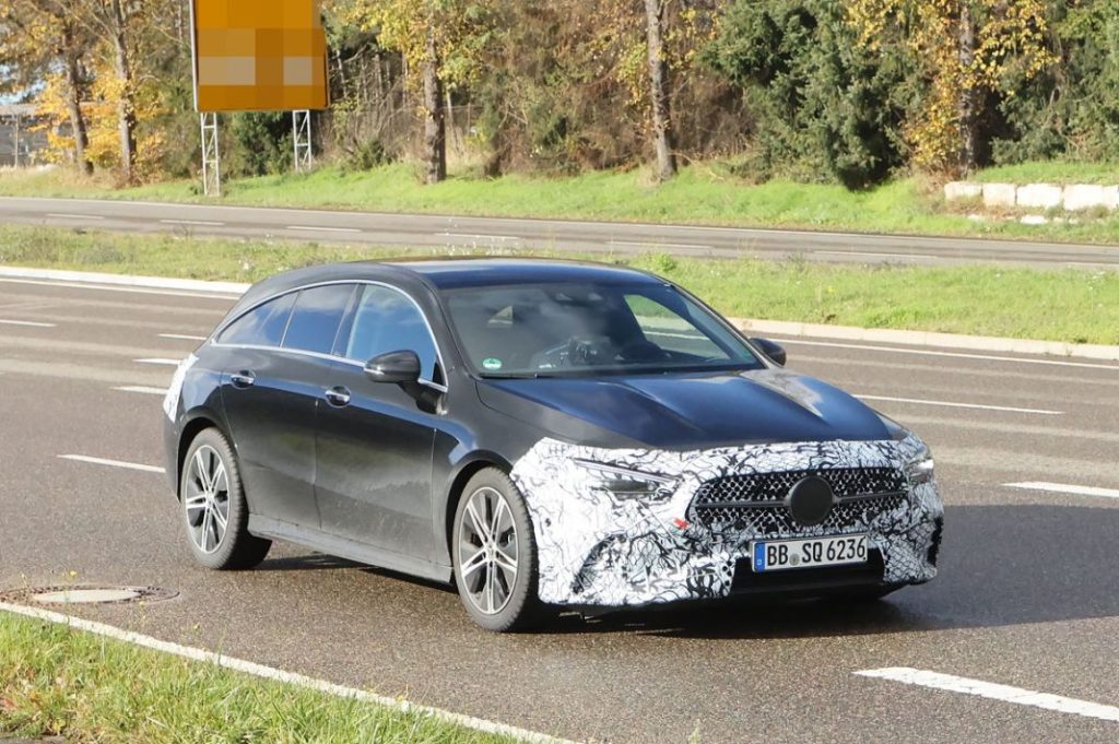 Llegan los cambios al Mercedes CLA 3 Motor16 Mercedes CLA Shooting Brake fl 1 Motor16