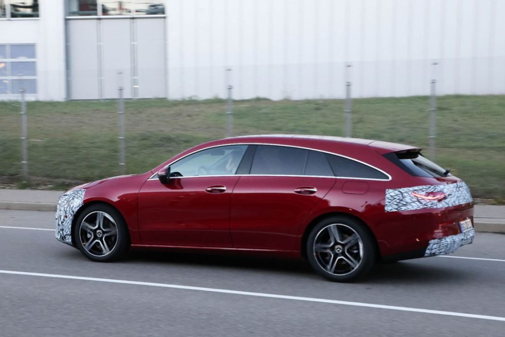 Llegan los cambios al Mercedes CLA 18 Motor16 Mercedes CLA Shooting Brake fl 16 Motor16