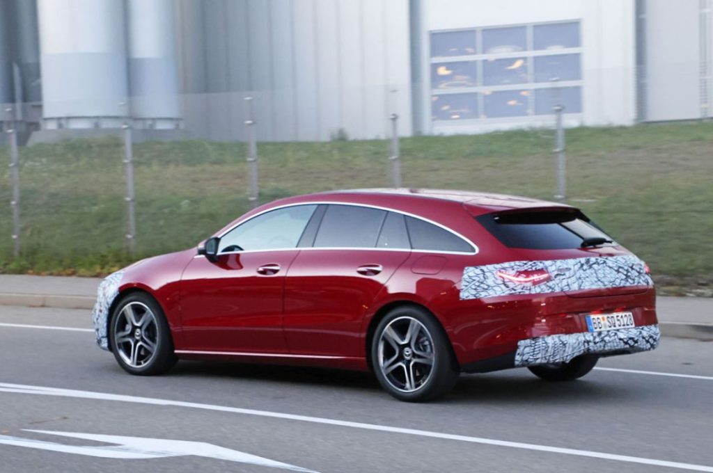 Llegan los cambios al Mercedes CLA 19 Motor16 Mercedes CLA Shooting Brake fl 17 Motor16