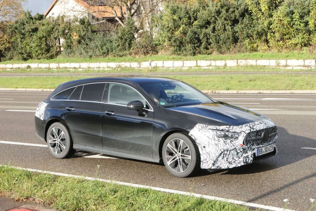 Llegan los cambios al Mercedes CLA 5 Motor16 Mercedes CLA Shooting Brake fl 3 Motor16