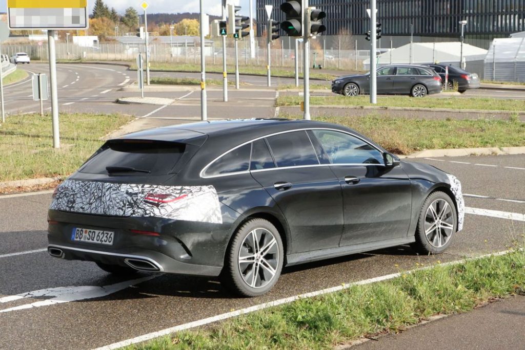 Llegan los cambios al Mercedes CLA 2 Motor16 Mercedes CLA Shooting Brake