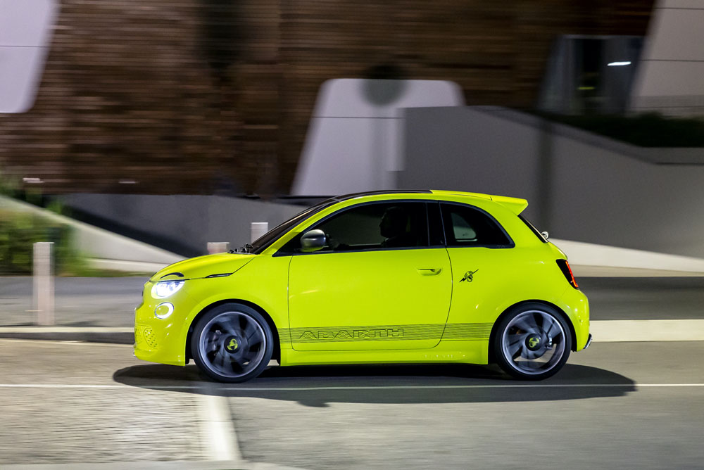 New Abarth 500e 16 Motor16