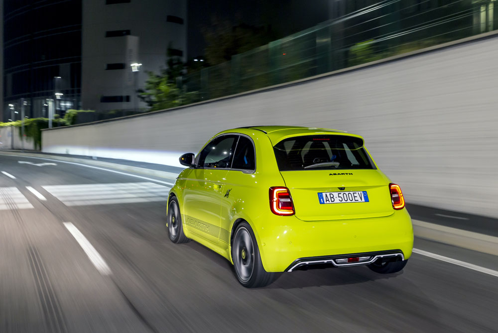 New Abarth 500e 18 Motor16