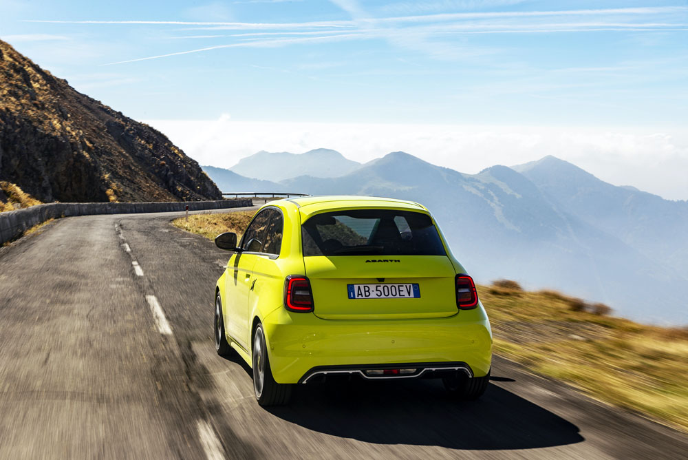 New Abarth 500e 9 Motor16