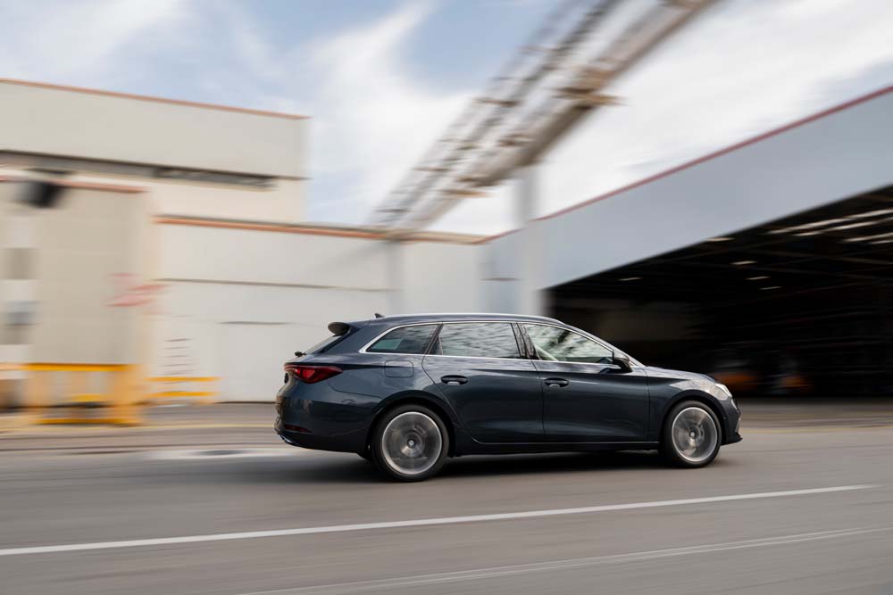 El Seat León actualiza su gama para simplificar las cosas 3 Motor16 Seat León.