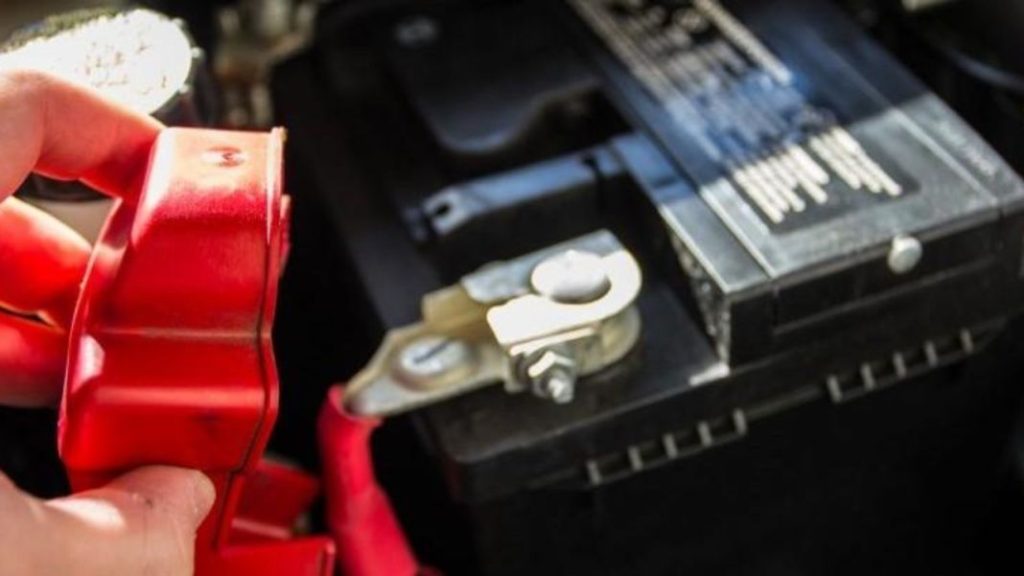 Este es el nivel mínimo de carga que debe tener tu batería para que no te deje tirado 1 Motor16 bater 1 Motor16