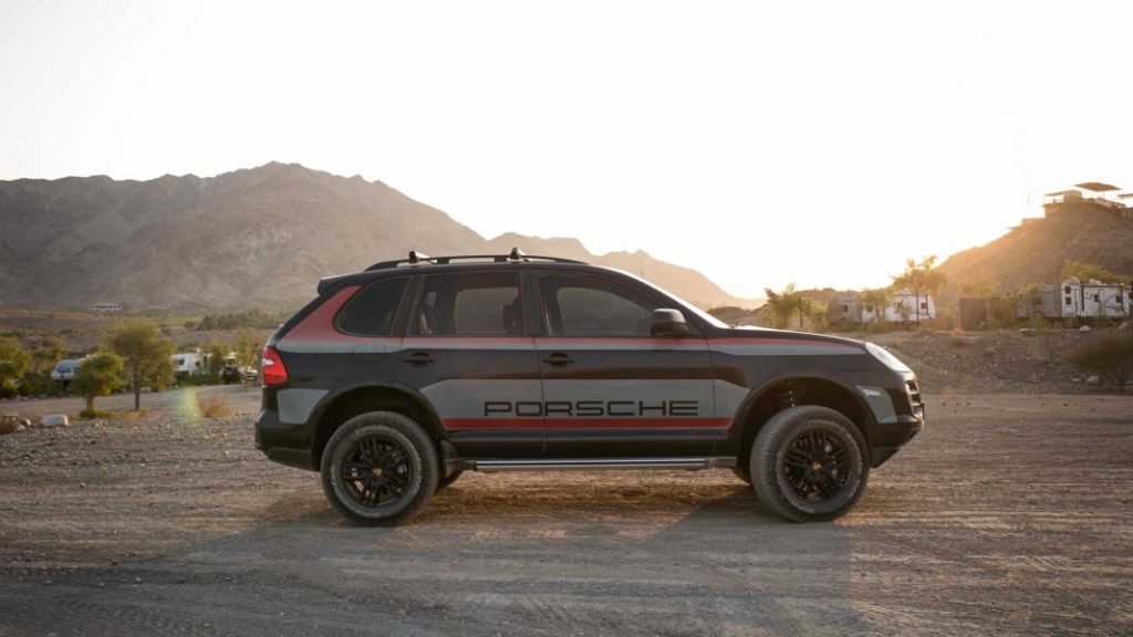 Dos décadas a sus espaldas y como el primer día 9 Motor16 first gen porsche cayenne restomod 4 Motor16