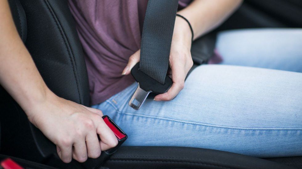 Coches clásicos: ¿son obligatorios los cinturones de seguridad en los asientos traseros? 58 Motor16 asientos