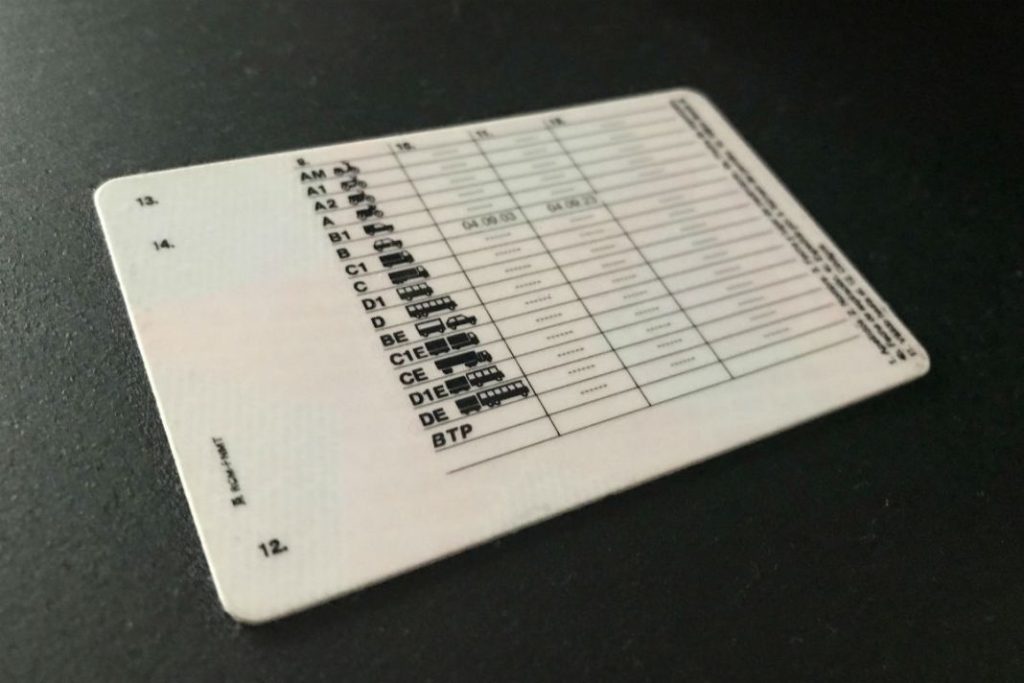 Esto es lo que te pasa si se te olvida renovar el carnet de conducir 187 Motor16 tiempo