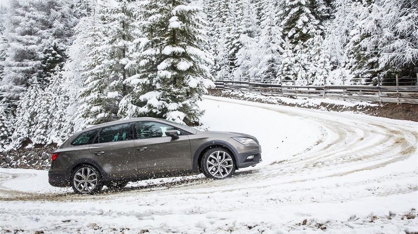 Hielo negro, el peligro invisible del que avisa la DGT 58 Motor16 heladas