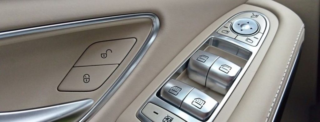 ¿Las ventanas traseras de tu coche no bajan del todo? Este es el motivo 58 Motor16 imagen 43 Motor16