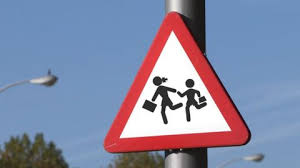 ¿Sabes lo que significa la nueva señal P33 de la DGT? 2 Motor16 P33