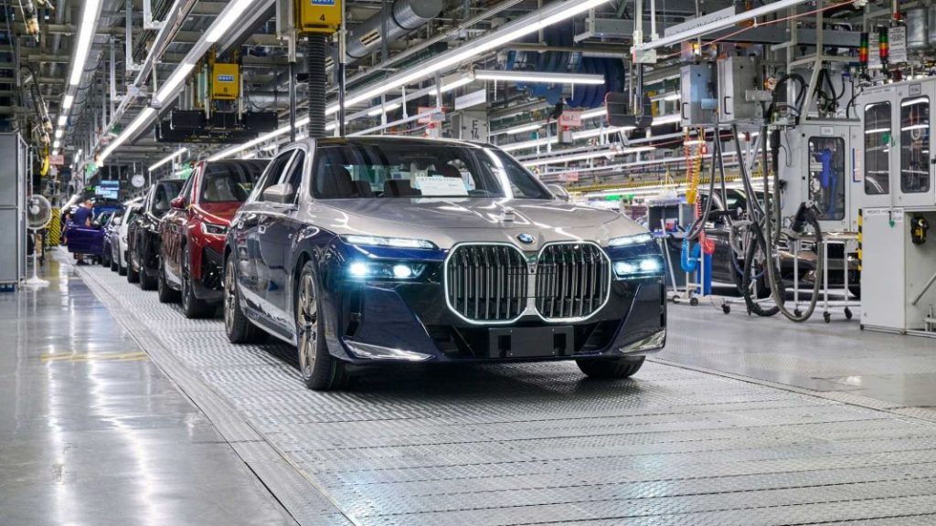 Ya son dos millones los BMW Serie 7 fabricados 35 Motor16 2022 BMW Serie 7 dos millones 33 Motor16