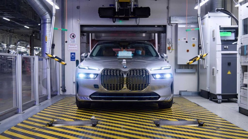 Ya son dos millones los BMW Serie 7 fabricados 11 Motor16 2022 BMW Serie 7 dos millones 9 Motor16