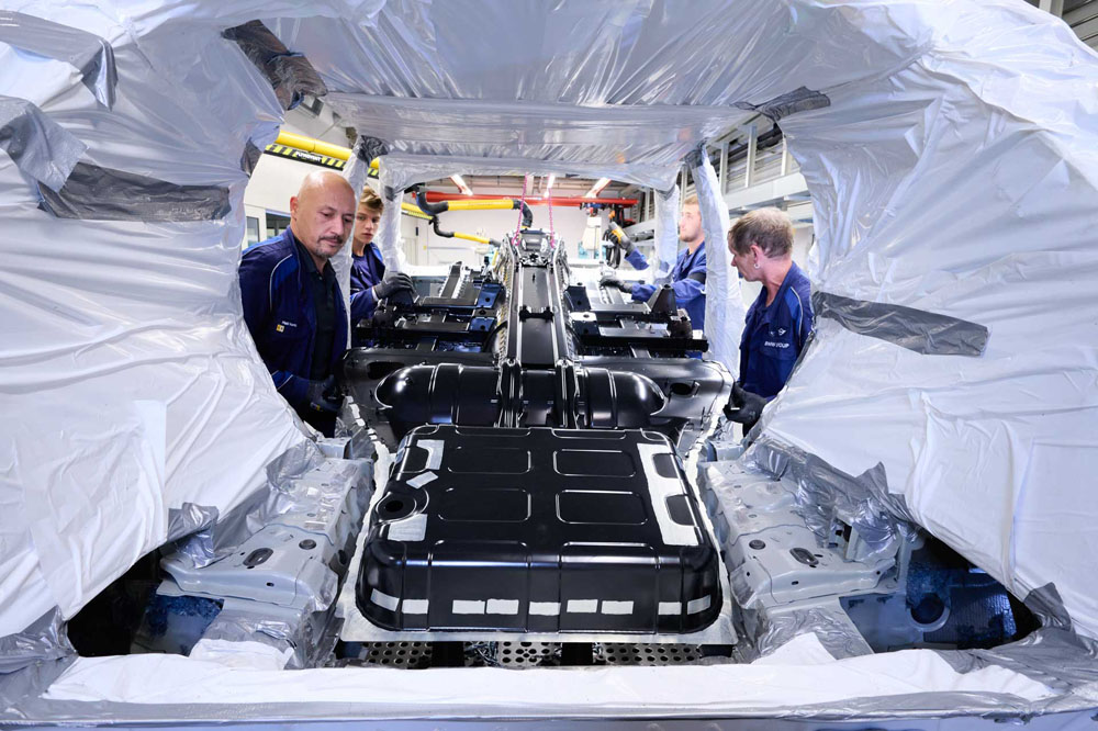 BMW iX5 Hydrogen: comienza a fabricarse en Munich 4 Motor16 2022 BMW iX5 Hydrogen fabrica 1 Motor16