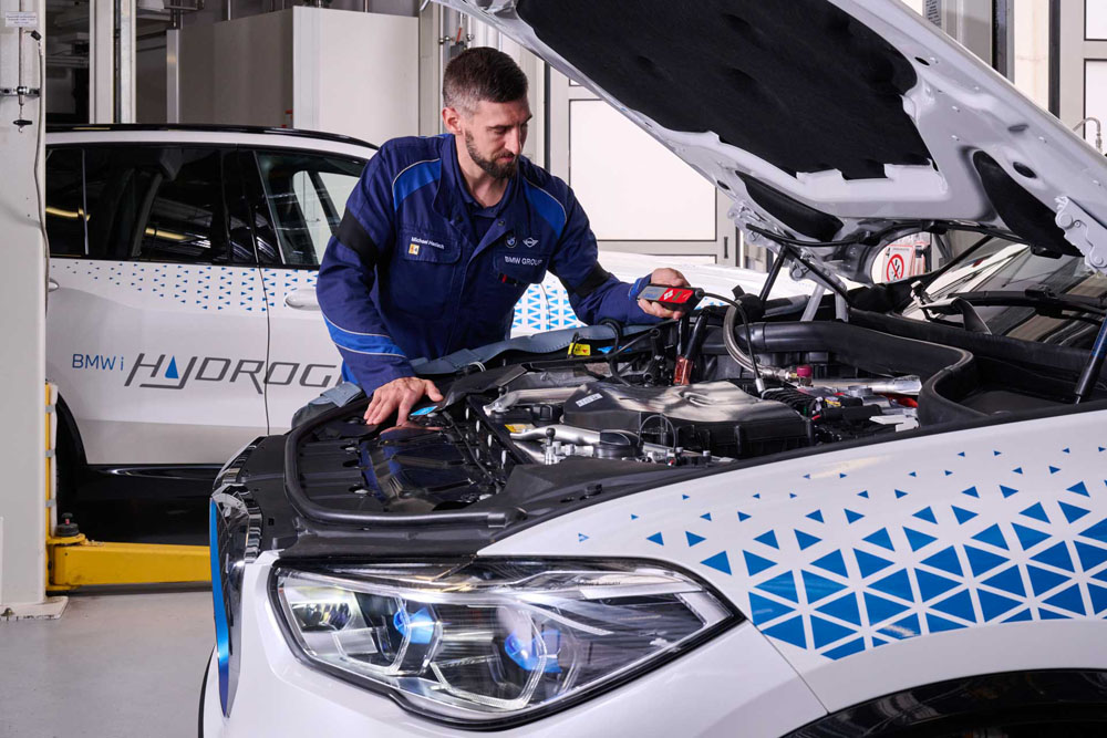 BMW iX5 Hydrogen: comienza a fabricarse en Munich 12 Motor16 2022 BMW iX5 Hydrogen fabrica 9 Motor16