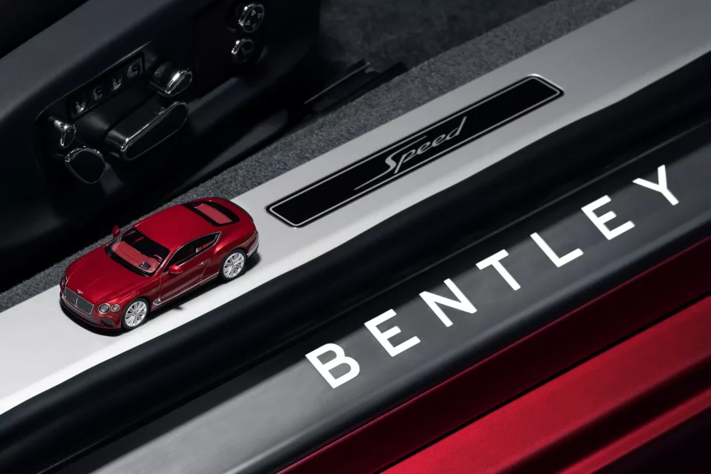 2022 Bentley coches escala 7 Motor16