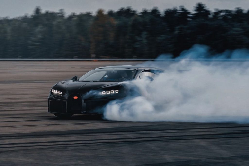 Bugatti Chiron Pur Sport: una máquina de quemar goma 4 Motor16 2022 Bugatti Chiron Pur Sport Drifting 4 1 Motor16