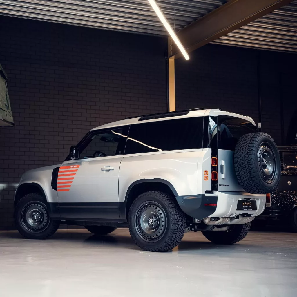 Aire retro para tu Land Rover Defender gracias a Heritage Customs y sus llantas 36 Motor16 2022 Land Rover Defender Heritage Customs llantas 34 Motor16