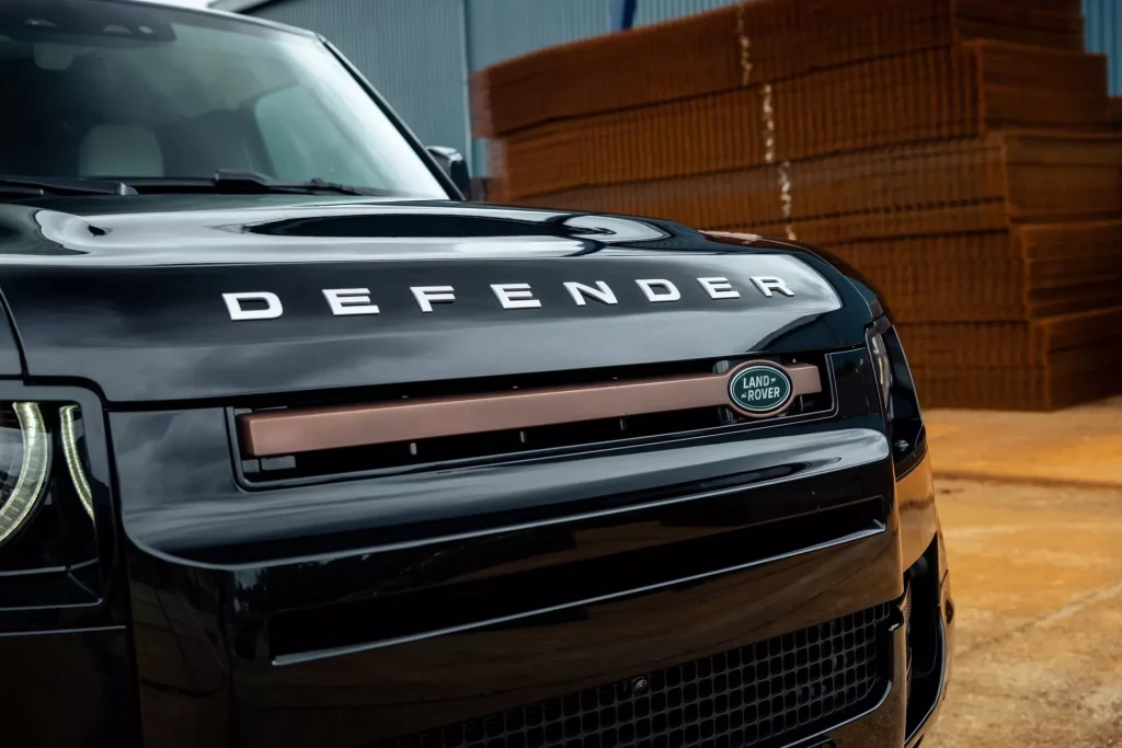 Aire retro para tu Land Rover Defender gracias a Heritage Customs y sus llantas 40 Motor16 2022 Land Rover Defender Heritage Customs llantas 38 Motor16