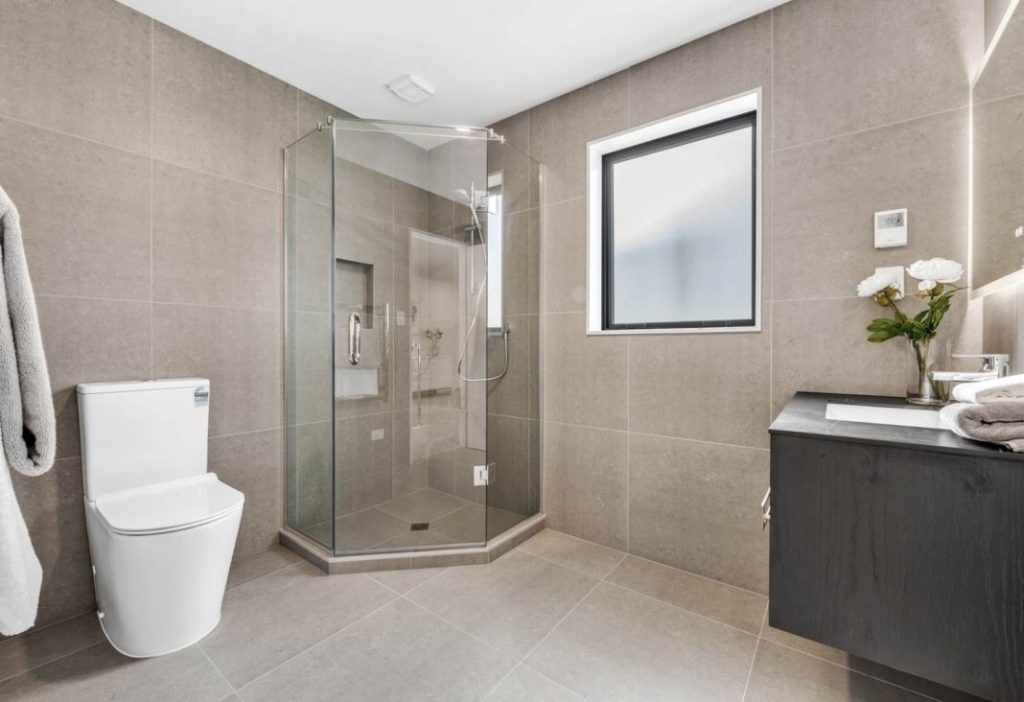 Un Tesla Model Y de regalo si te compras esta casa 13 Motor16 2022 Tesal Model Y casa nueva zelanda 12 Motor16