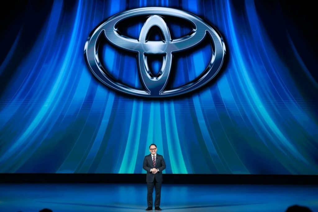 Le Toyota Hilux électrique devient réalité 3 Motor16 2022 Toyota Hilux EV Thaïlande 2 moteurs16