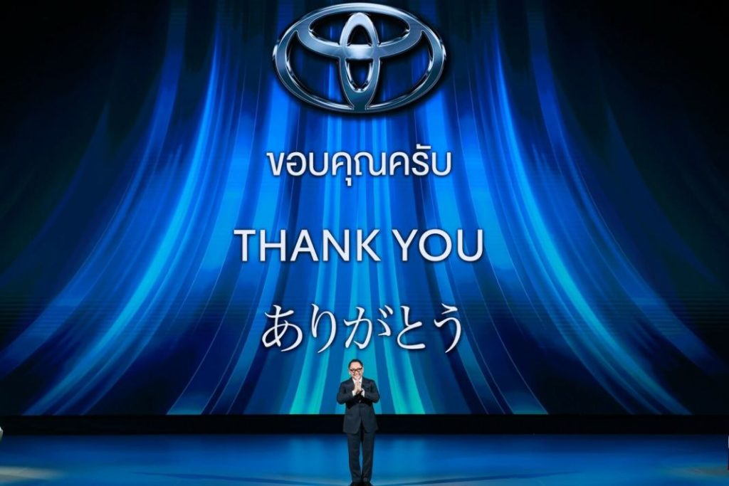 Le Toyota Hilux électrique devient réalité 4 Motor16 2022 Toyota Hilux EV Thaïlande 3 1 moteur16