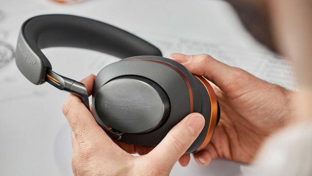 Bowers & Wilkins Px8 McLaren Edition. Imagen auriculares.