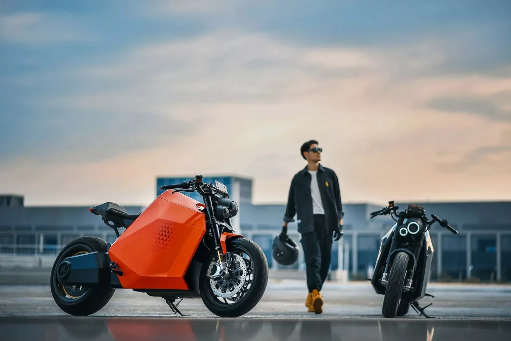 Davinci DC100: una escultural moto eléctrica que llega desde China 3 Motor16 2022 da vinci dc100 moto electrica 1 Motor16