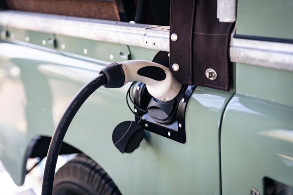 Everrati electrifica los Land Rover más clásicos 11 Motor16 2022 everrati Land Rover Series IIA 3 Motor16