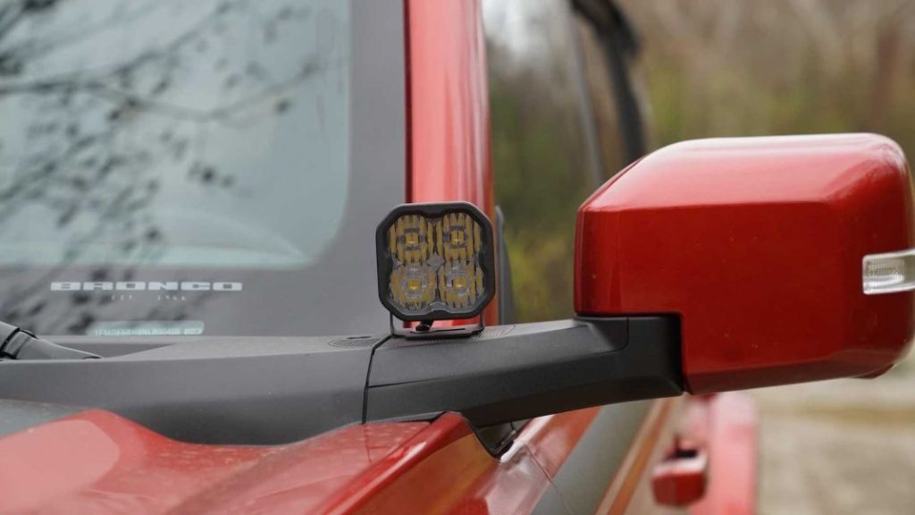 Ford Bronco Roush Performance. Imagen detalle faros LED.