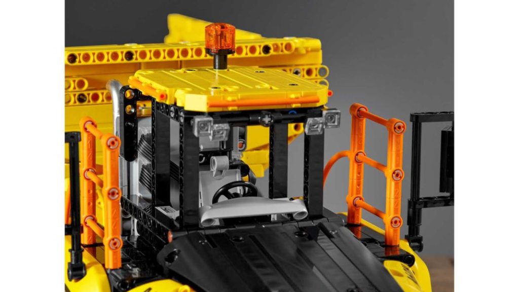 Lego Technic se anima con las cargas pesadas y con este Volvo 6x6 14 Motor16 2022 lego technic 6x6 volvo hauler 12 Motor16