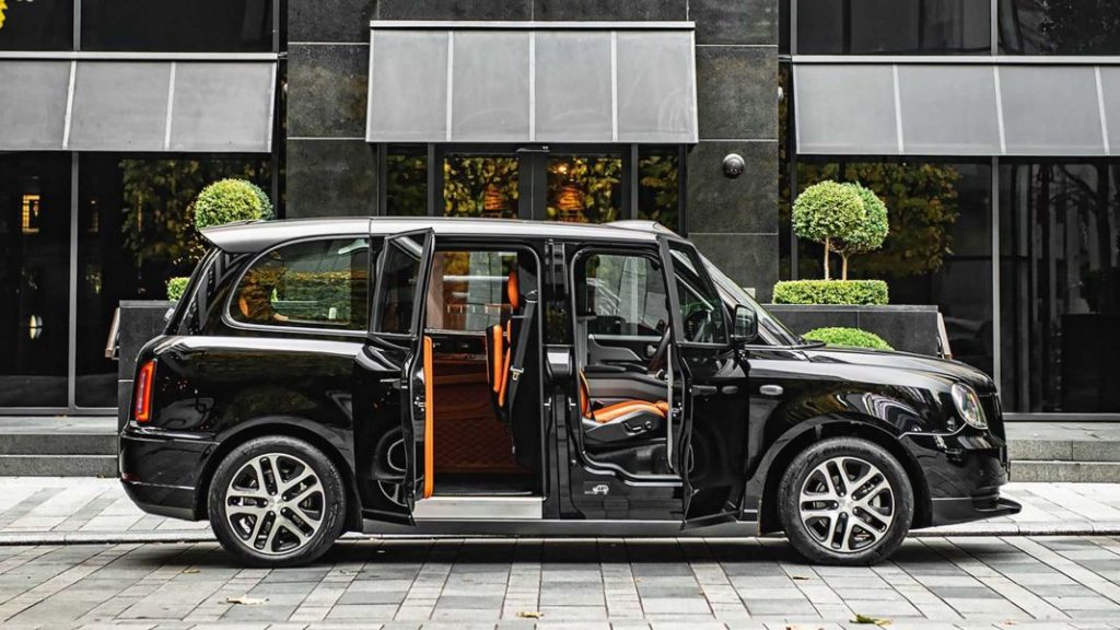 2022 london taxi tx5 kahn design 4 1 Motor16